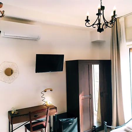 Neapolis Pie * Nápoles