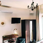 Neapolis Pie منزل للإقامة *